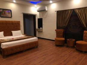 Defence-Mark-Hotel